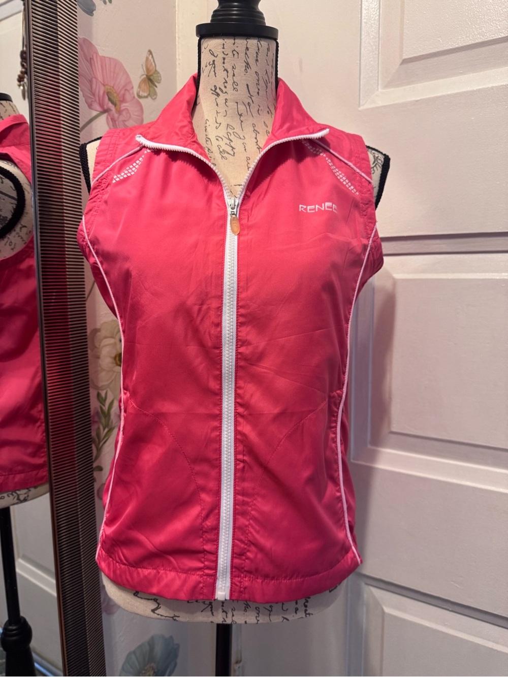 Sleeveless Zip Windbreaker Vest - Pink